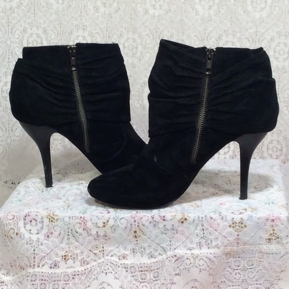 Suede Bow-Knot Ankle Boots - Picture 3 of 8